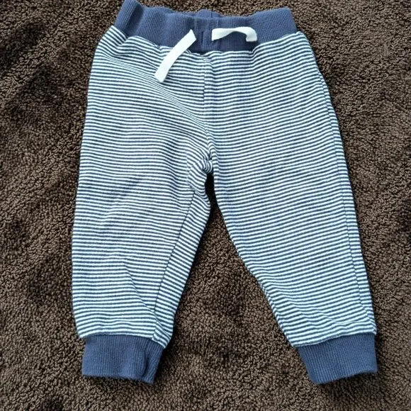 Carter's cuddle asaurus - Picture 8 of 10